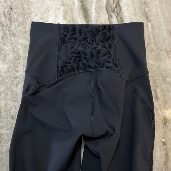 Lululemon Wunder Under Hi-Rise Mesh Tight 25” Black Rose Jacquard | Size 2 - Picture 4 of 5